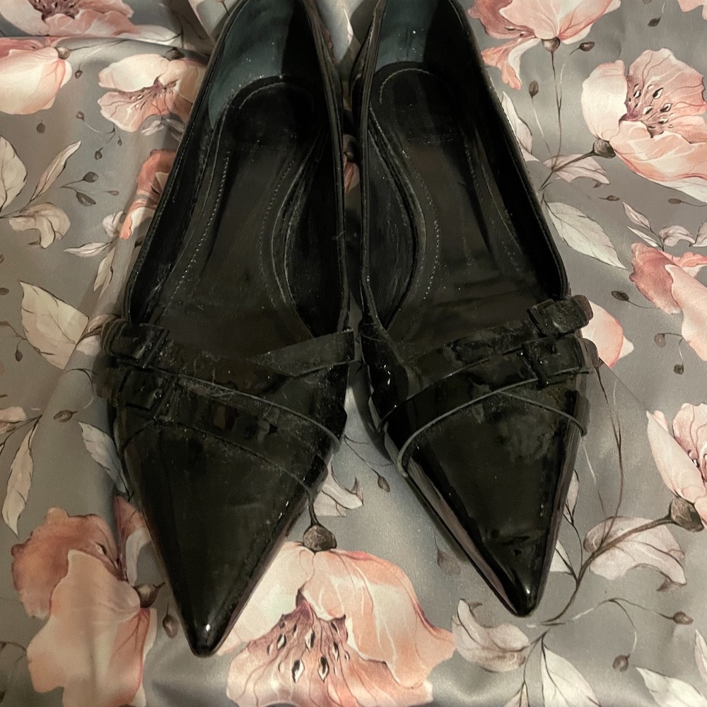 Burberry buckle strap pointed toe flats